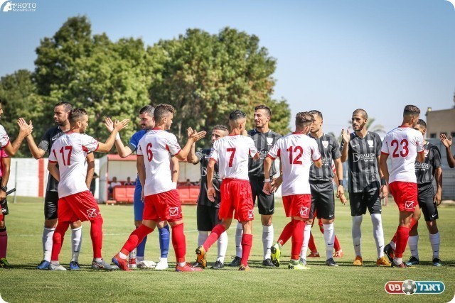 שחקני הרצליה וטירה (נזיה סולטאן)